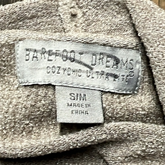 Barefoot Dreams Cardi. NWOT S/M size - Picture 4 of 7